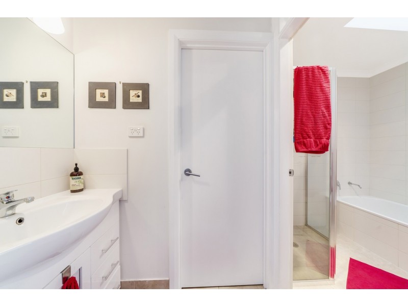 6 Marie Pitt Street, Franklin ACT 2913