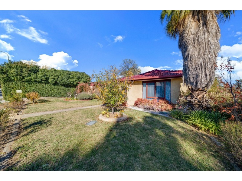 71 McWhae Circuit, Wanniassa ACT 2903
