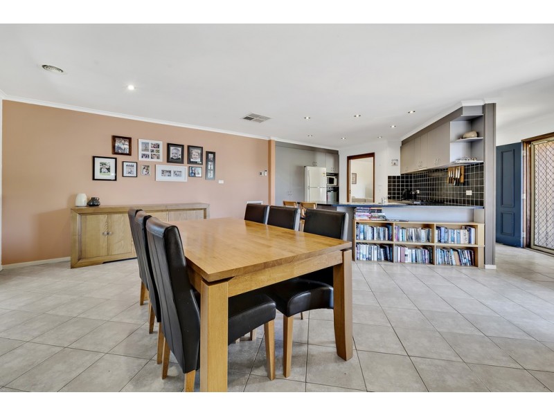 93 William Webb Drive, Mckellar ACT 2617