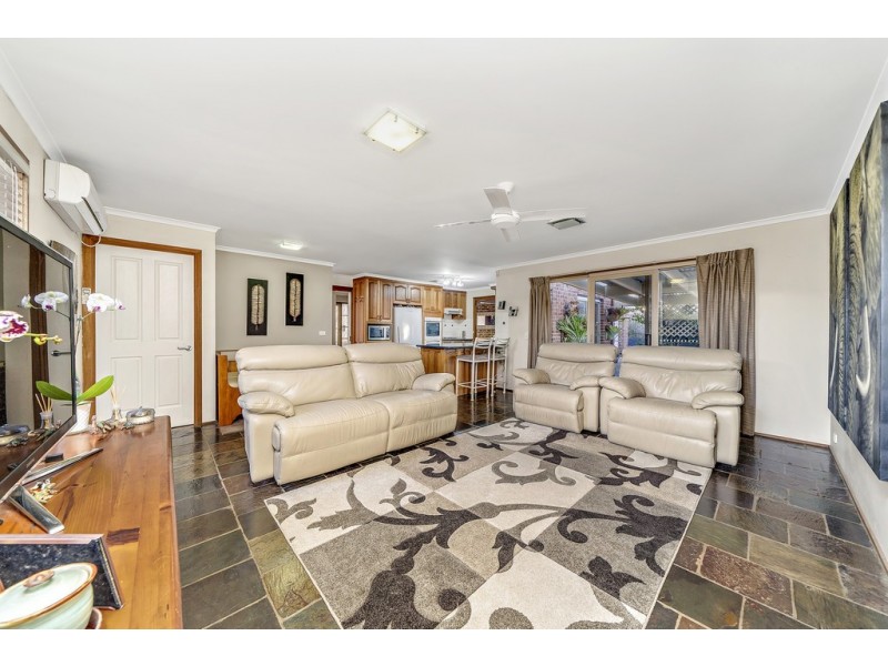 2 Kater Close, Macarthur ACT 2904