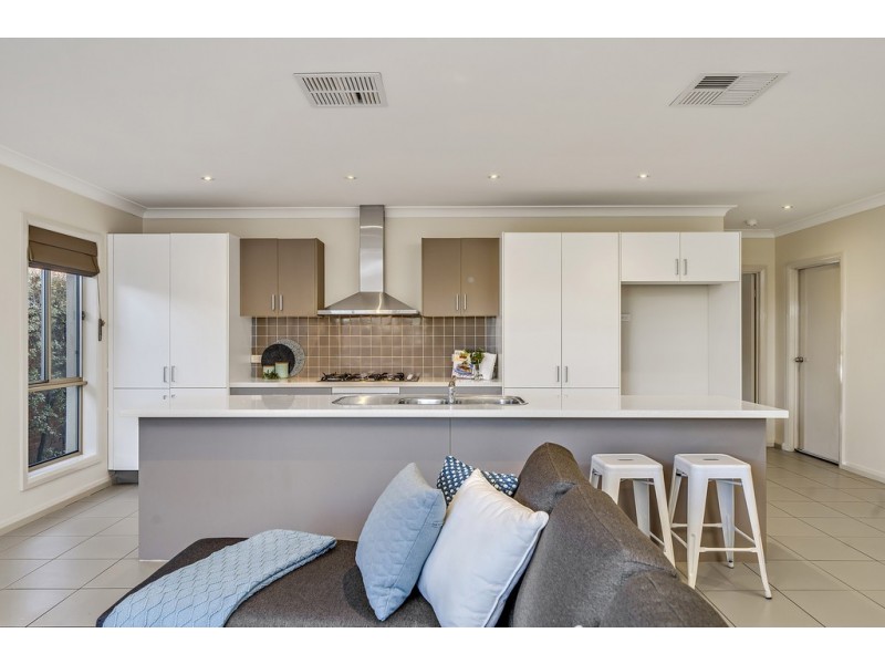 9 Erdos Street, Bruce ACT 2617