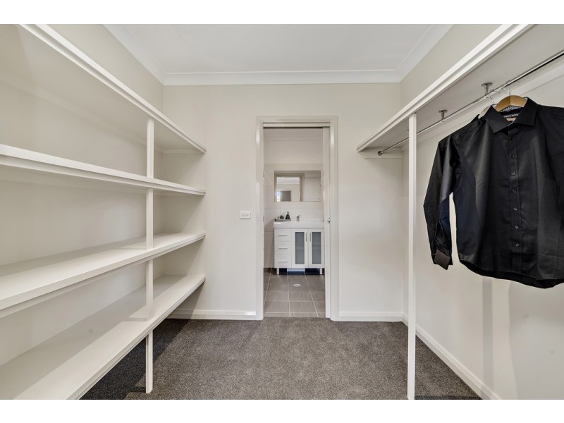 9 Erdos Street, Bruce ACT 2617