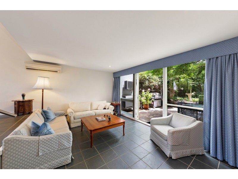 8 Cornish Place, Holder ACT 2611