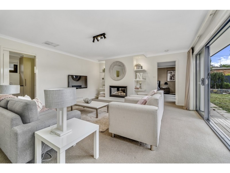 18 Mackellar Crescent, Cook ACT 2614