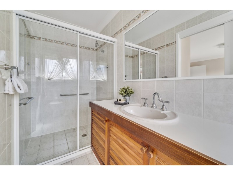 8 Dwyer Street, Cook ACT 2614