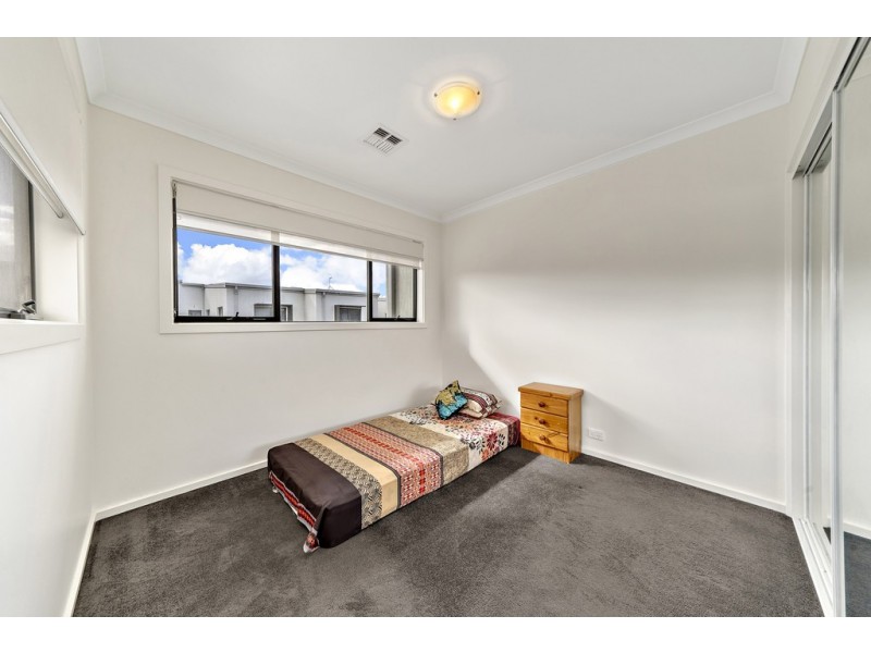 23/40 Henry Kendall Street, Franklin ACT 2913