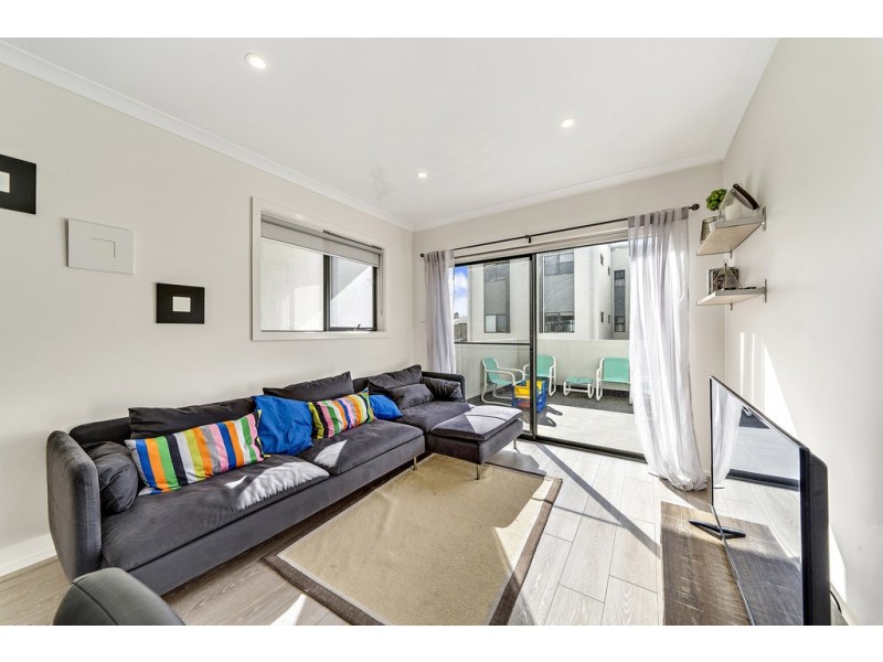23/40 Henry Kendall Street, Franklin ACT 2913