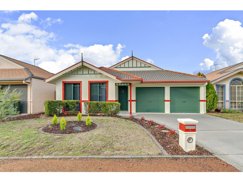 5 Weetman Place, Nicholls ACT 2913