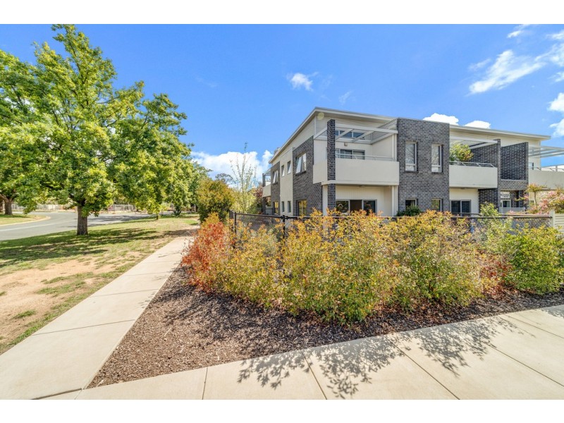 1/7 Lowanna Street, Braddon ACT 2612
