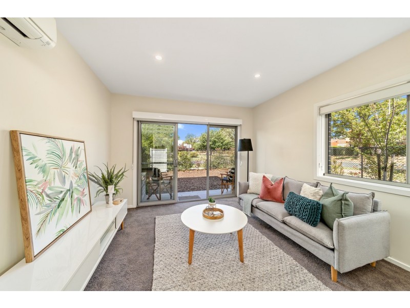 1/7 Lowanna Street, Braddon ACT 2612