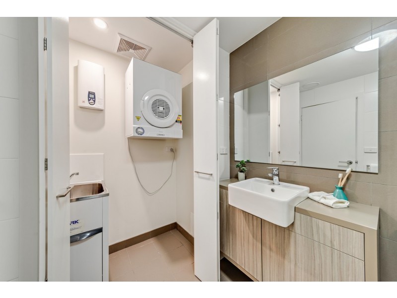 1/7 Lowanna Street, Braddon ACT 2612