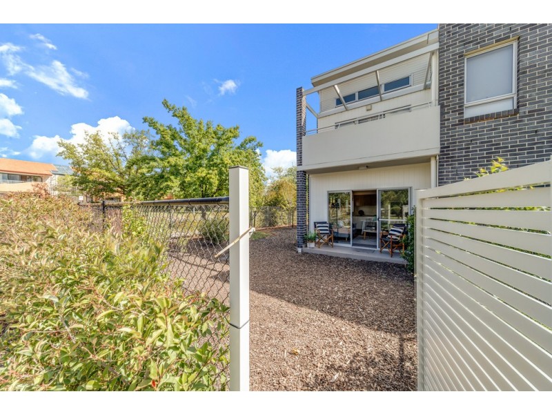 1/7 Lowanna Street, Braddon ACT 2612