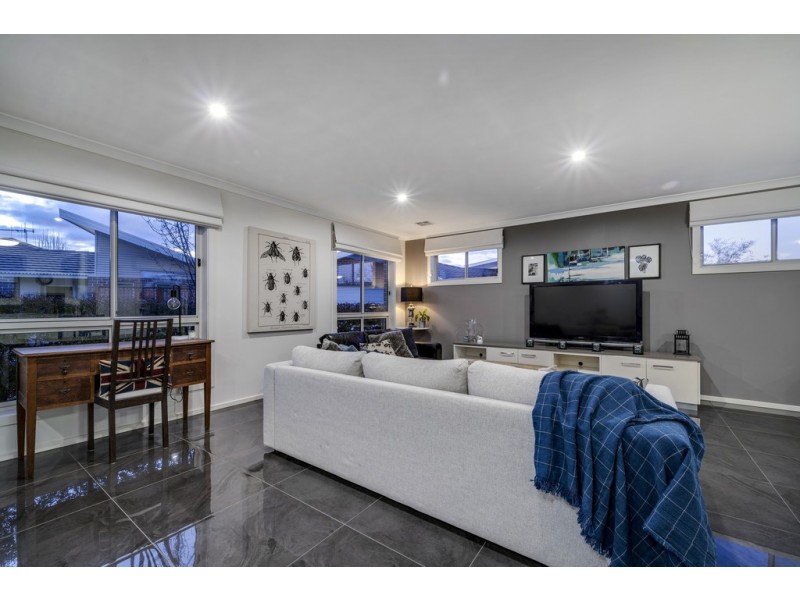 9/35 Laird Crescent, Forde ACT 2914