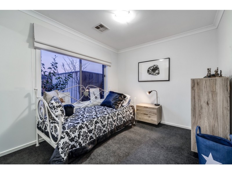 9/35 Laird Crescent, Forde ACT 2914