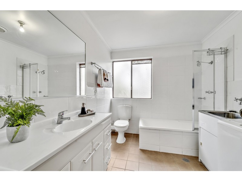24/30 Chinner Crescent, Melba ACT 2615