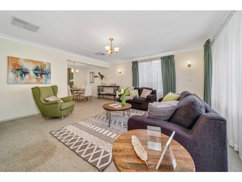 42 Belconnen Way, Page ACT 2614