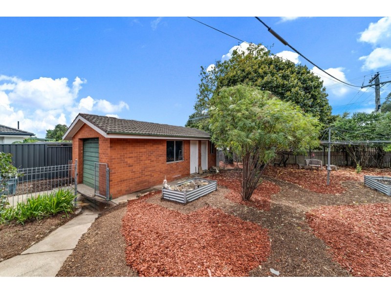 42 Belconnen Way, Page ACT 2614