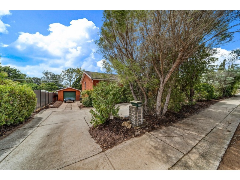 42 Belconnen Way, Page ACT 2614