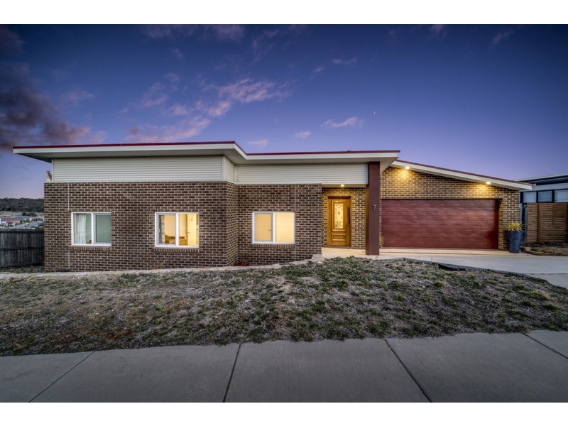7 Bilin Bilin Street, Bonner ACT 2914