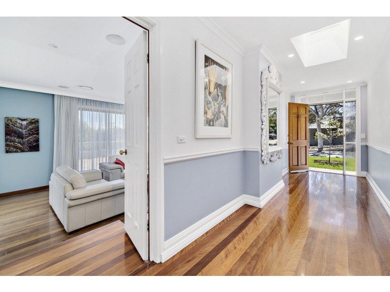 16 Brereton Street, Garran ACT 2605