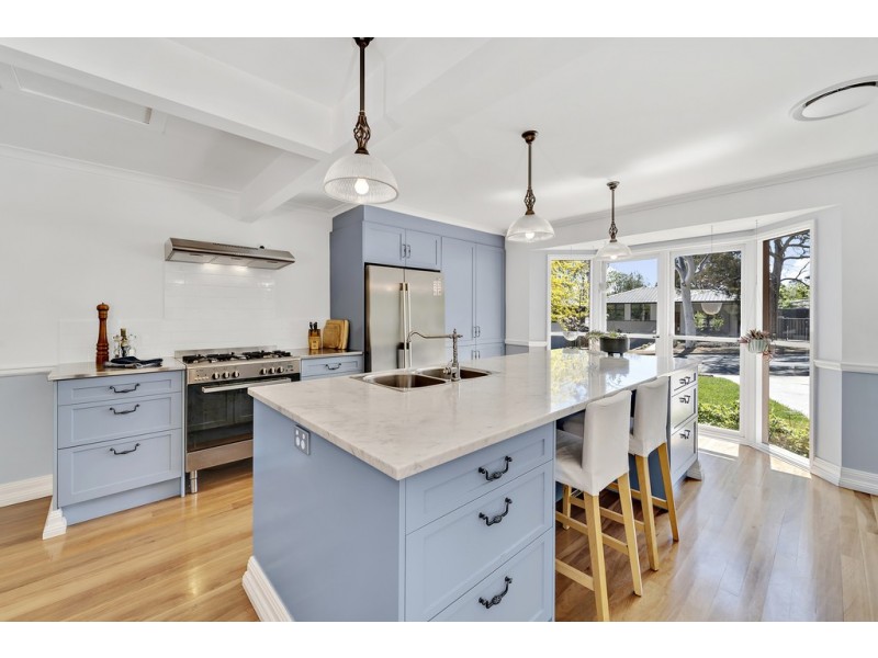 16 Brereton Street, Garran ACT 2605