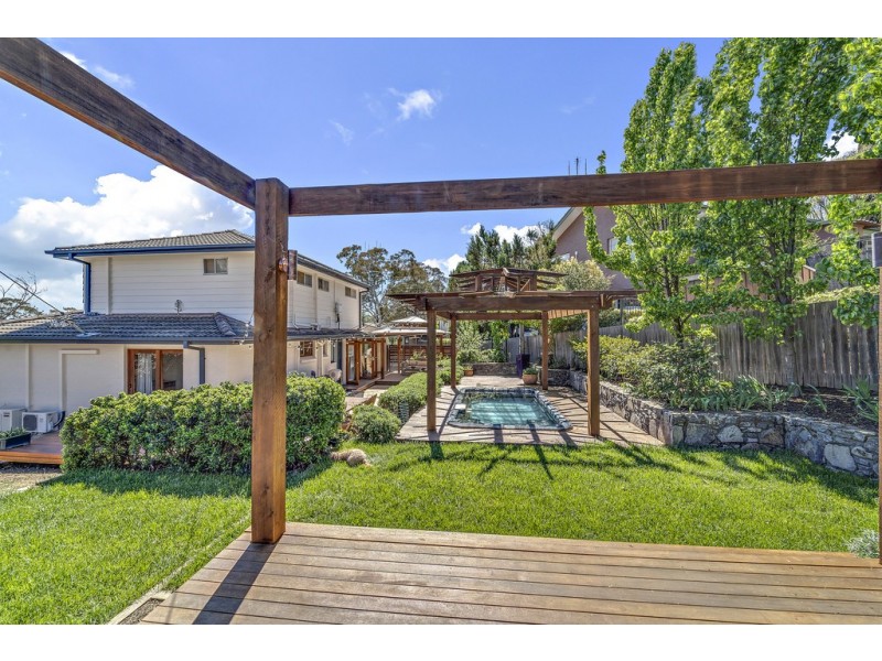 16 Brereton Street, Garran ACT 2605