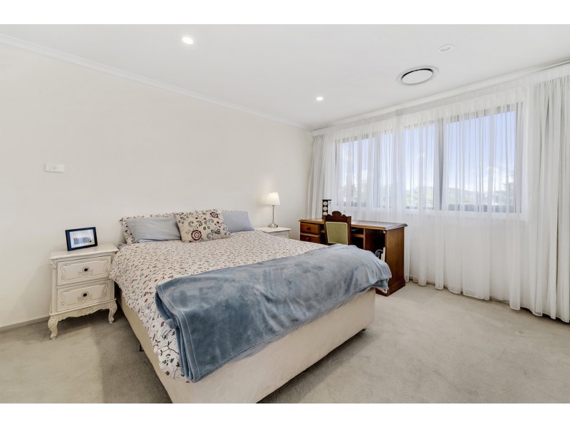 16 Brereton Street, Garran ACT 2605