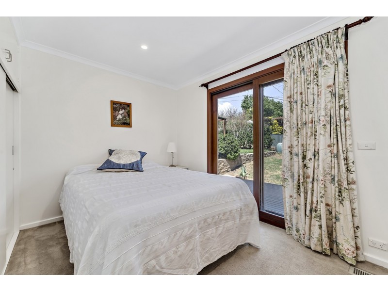 16 Brereton Street, Garran ACT 2605