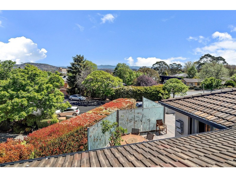 16 Brereton Street, Garran ACT 2605