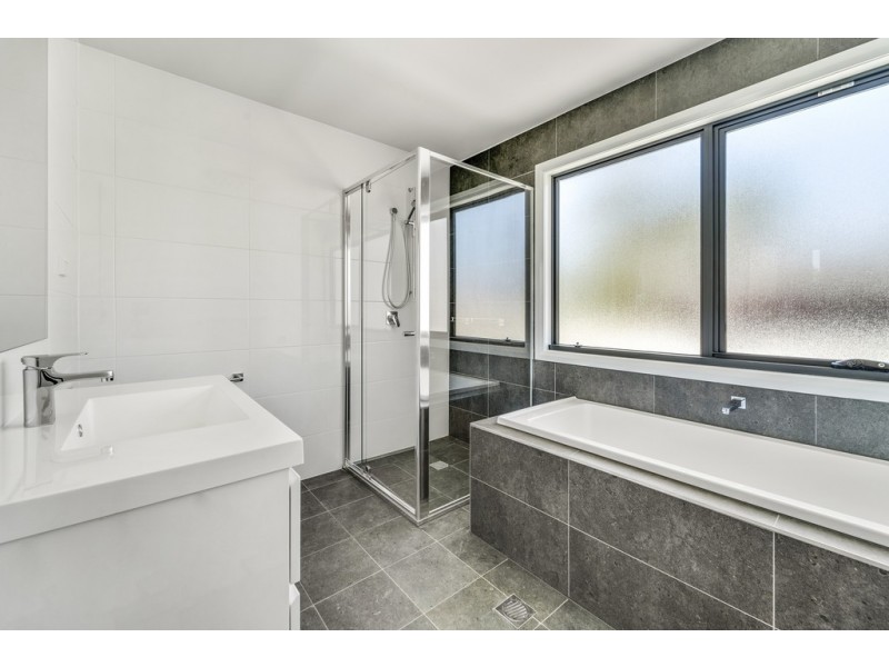 2/2 Shumack Street, Weetangera ACT 2614