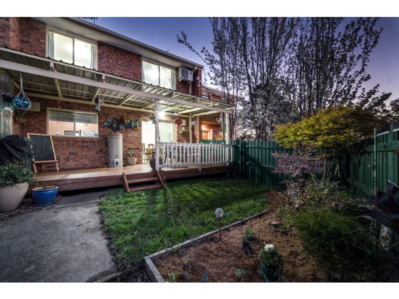 2/89 Britten-Jones Drive, Holt ACT 2615