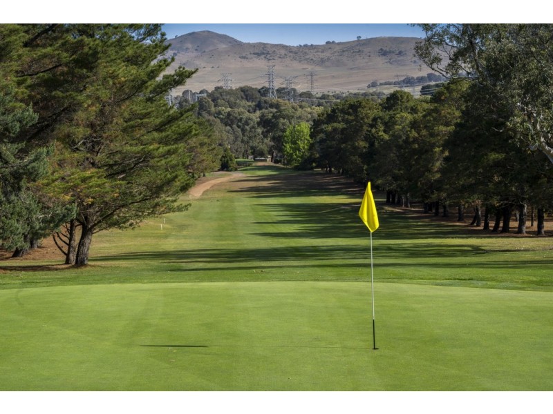 2/89 Britten-Jones Drive, Holt ACT 2615