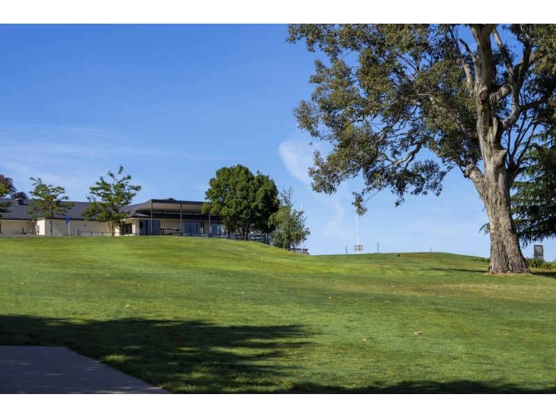 2/89 Britten-Jones Drive, Holt ACT 2615