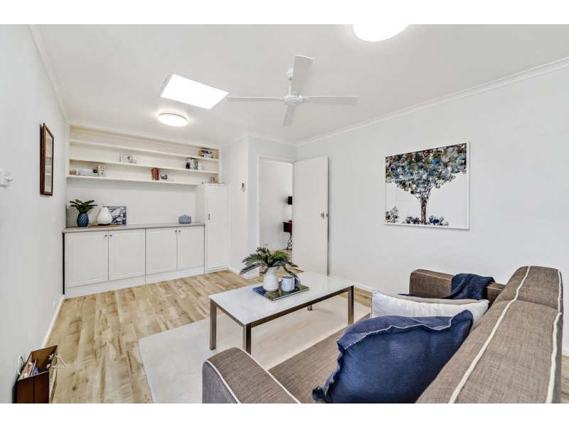 11 Moss Street, Cook ACT 2614