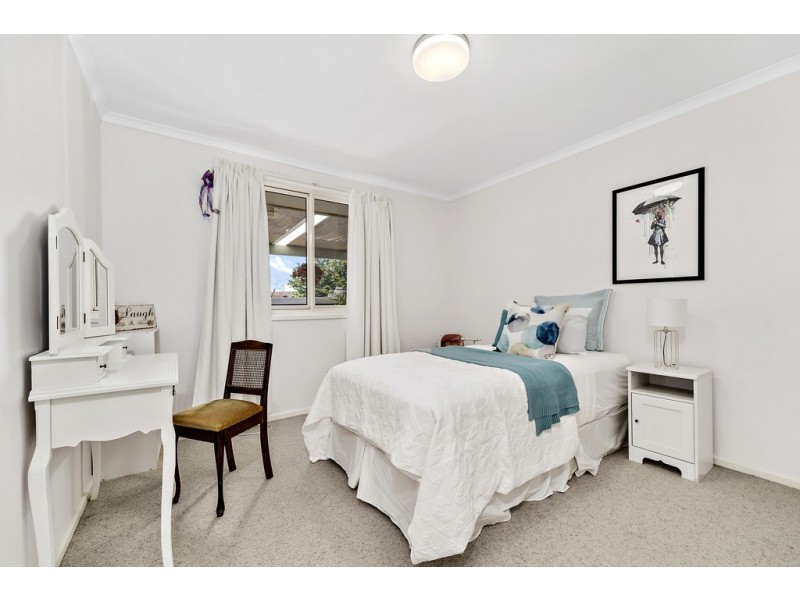 11 Moss Street, Cook ACT 2614