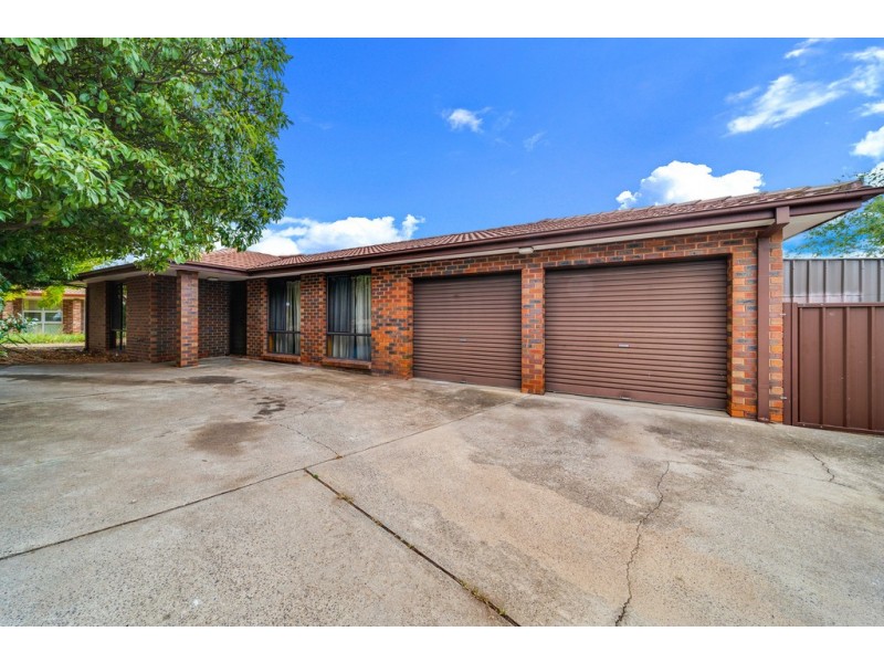 8 Monson Place, Mckellar ACT 2617