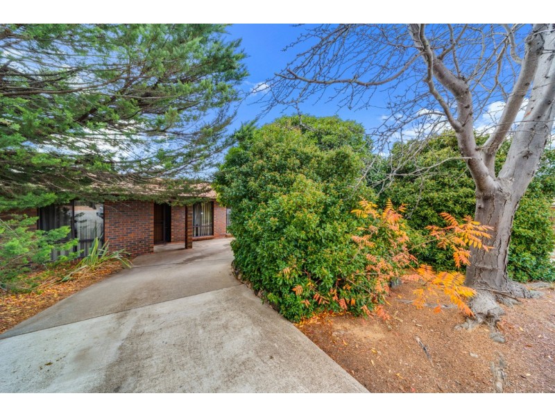 8 Monson Place, Mckellar ACT 2617