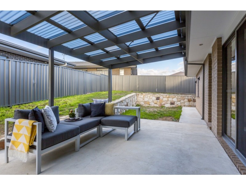 12 Avenal Street, Crace ACT 2911
