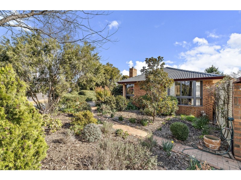 4 Pinkstone Place, Mckellar ACT 2617