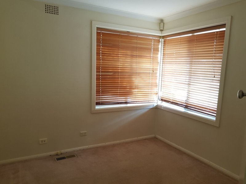 16 Narambi Street, Narrabundah ACT 2604