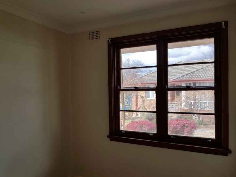 16 Narambi Street, Narrabundah ACT 2604