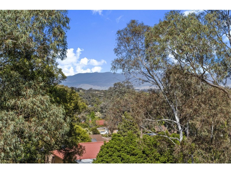 8 North Place, Charnwood ACT 2615