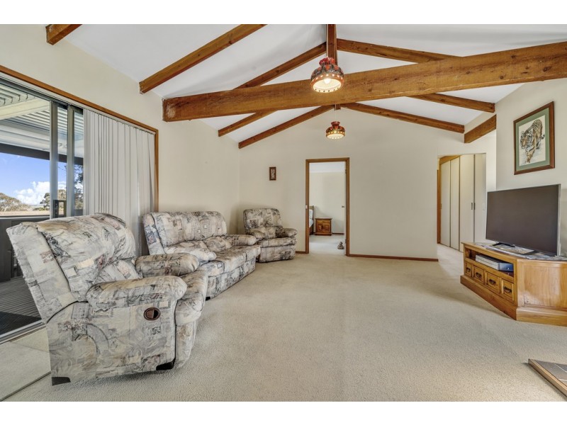 8 North Place, Charnwood ACT 2615