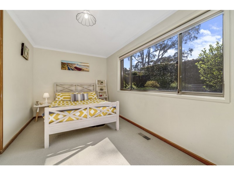 8 North Place, Charnwood ACT 2615