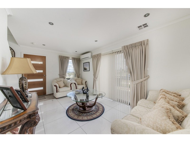 10 Chuter Street, Casey ACT 2913
