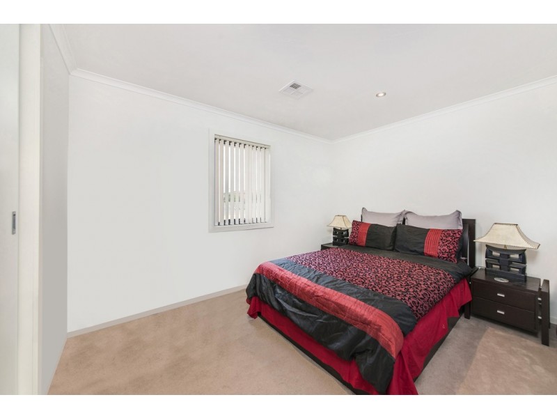 10 Chuter Street, Casey ACT 2913