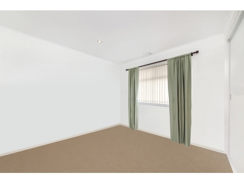 10 Chuter Street, Casey ACT 2913