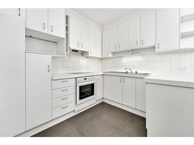 13/2 Antis Street, Phillip ACT 2606