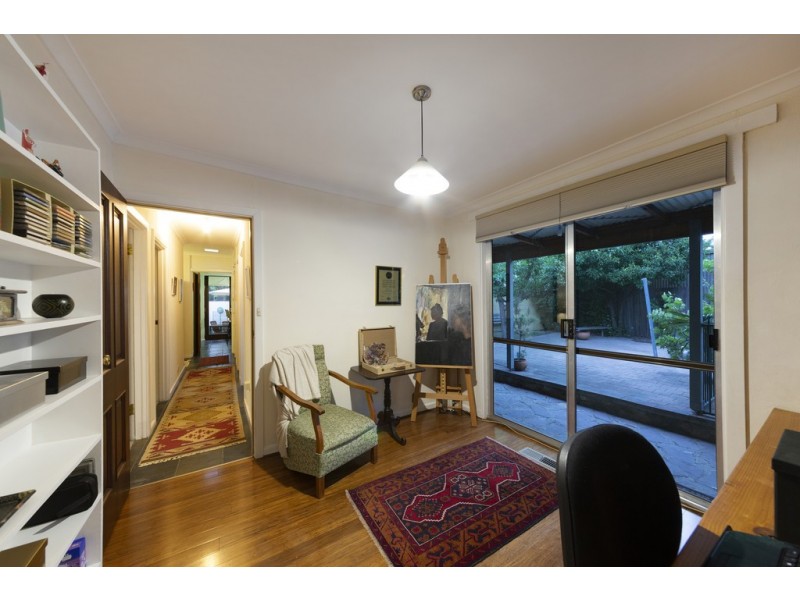 28 Morgan Crescent, Curtin ACT 2605