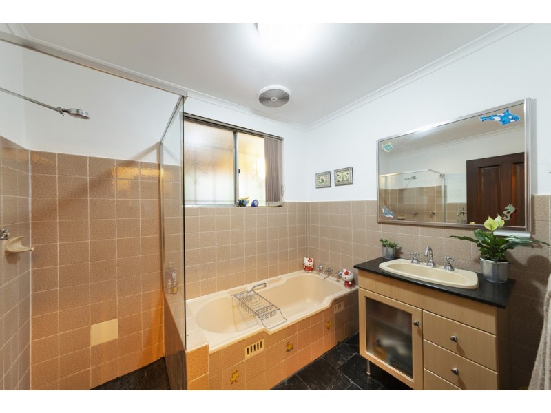 28 Morgan Crescent, Curtin ACT 2605
